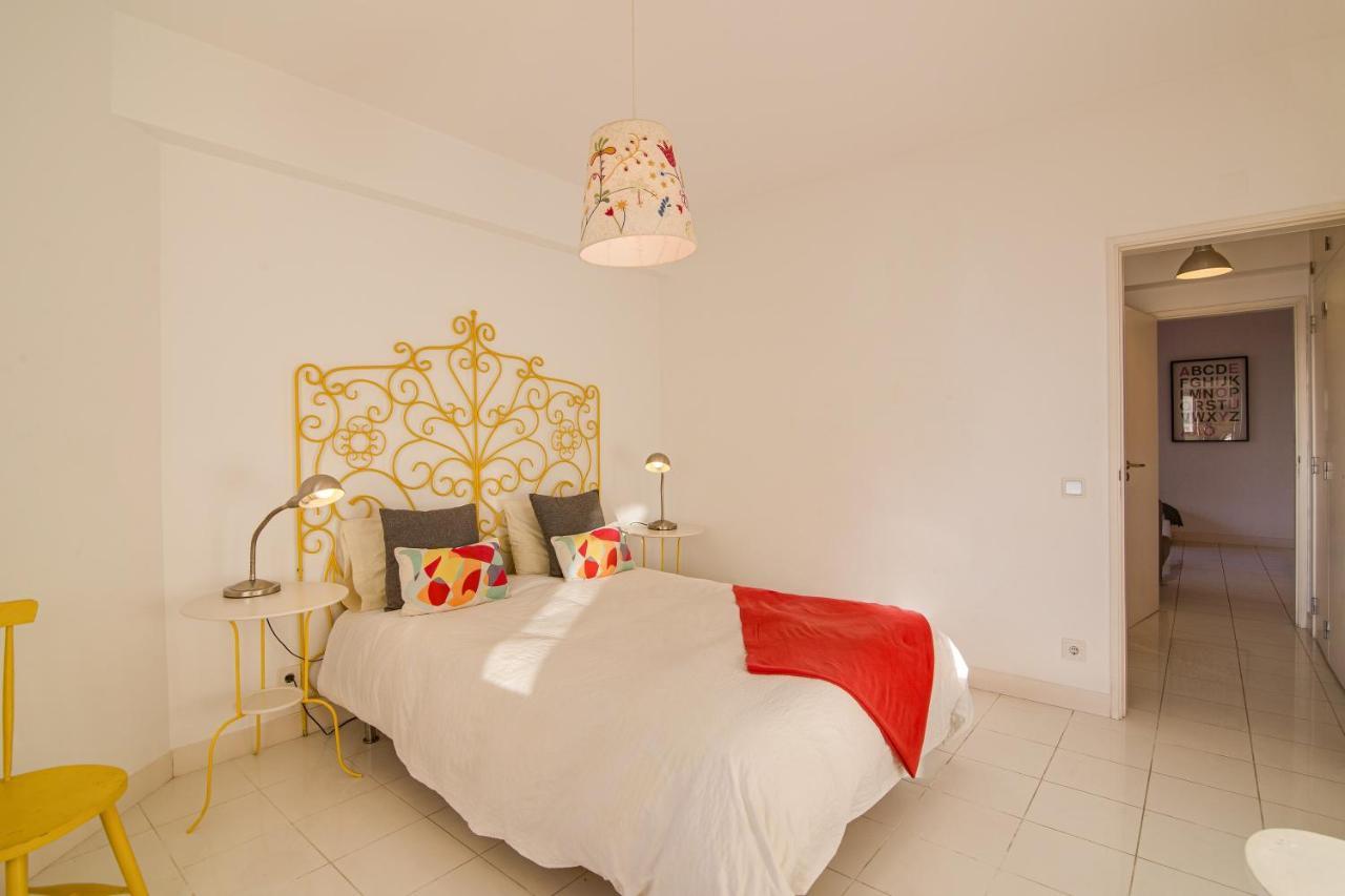 Modern Apartment By The Sea Quarteira Exterior foto